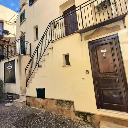 Πανσιόν Meithras Homes *