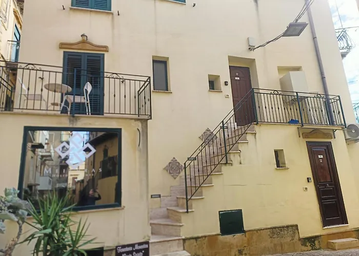 Meithras Homes Guest house 3*